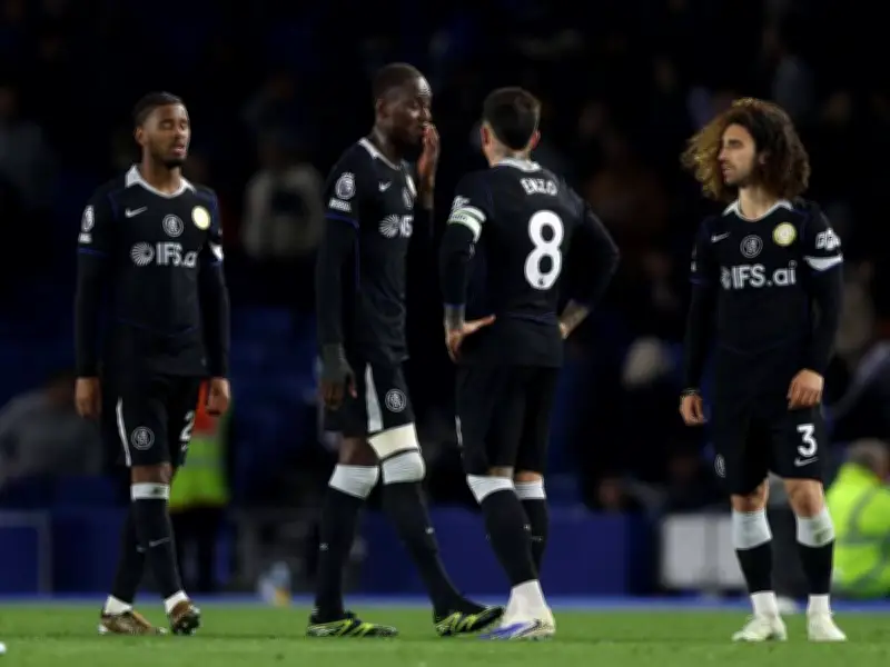 FC Chelsea in der Tiefkrise: Titanic-Vergleiche und Fans in Aufruhr