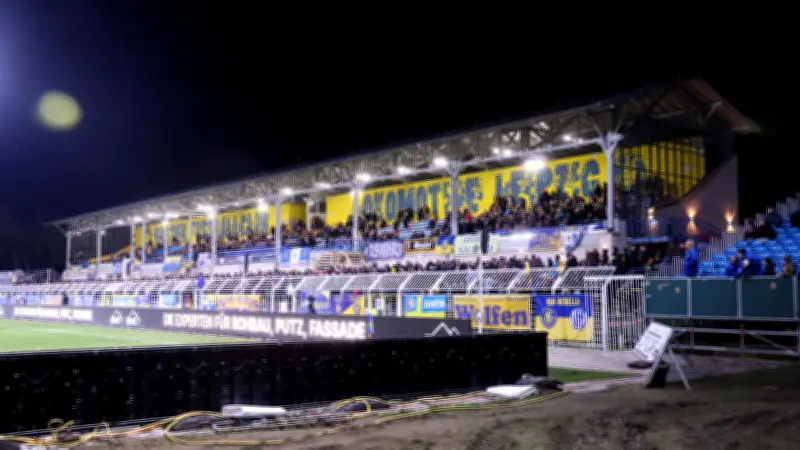 FC Lok Leipzig muss 1.200 historische Tribünensitze austauschen - DFB fordert Brandschutzmaßnahmen