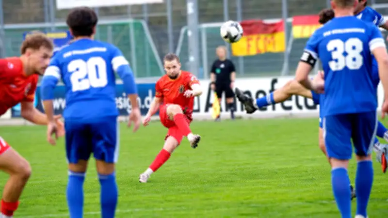 FC Mecklenburg Schwerin dominiert mit 5:0 und festigt Tabellenführung