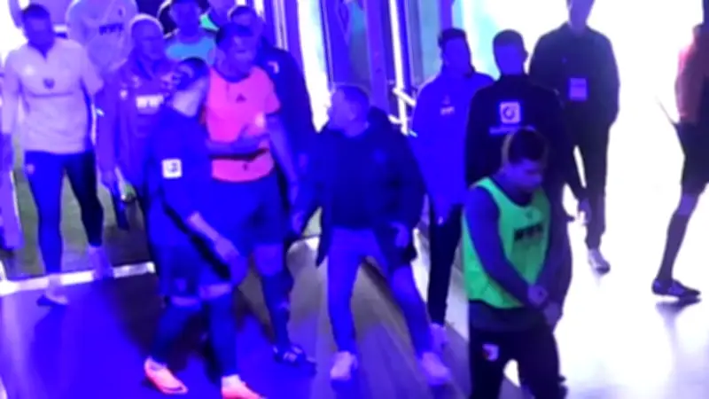 FCA-Trainer Baum wütet nach Fairplay: Heftige Katakomben-Diskussion mit Aytekin