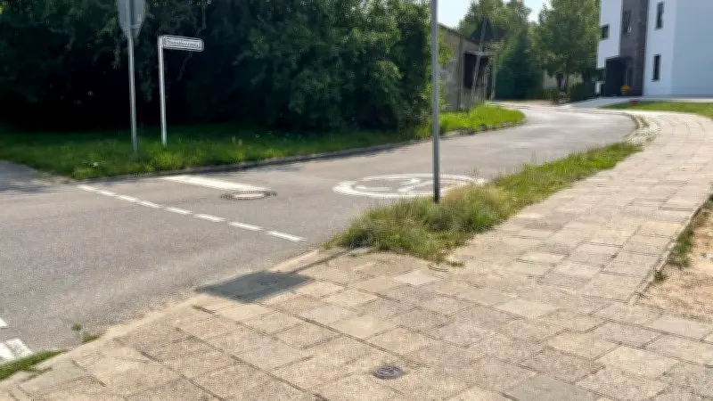 Fernwärme-Ausbau in Parchim: Pestalozziweg wird bis Juni 2026 zur Baustelle