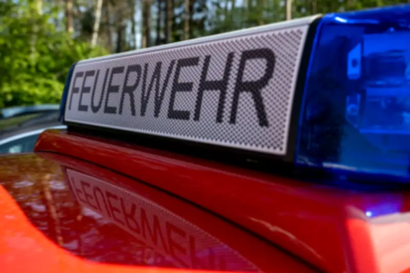Feuer in Picher: Mähdrescher und Strohballen bei Scheunenbrand zerstört