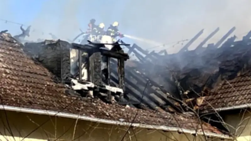 Feuer in Templin: Löscheinsatz gegen Brand in leerstehendem Gebäude