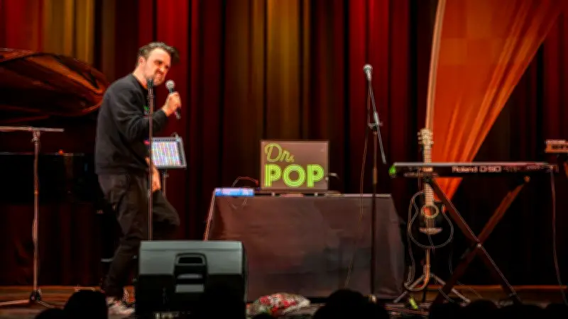 Feueralarm im MKC Templin: Laserharfe von Dr. Pop löst unerwarteten Einsatz aus