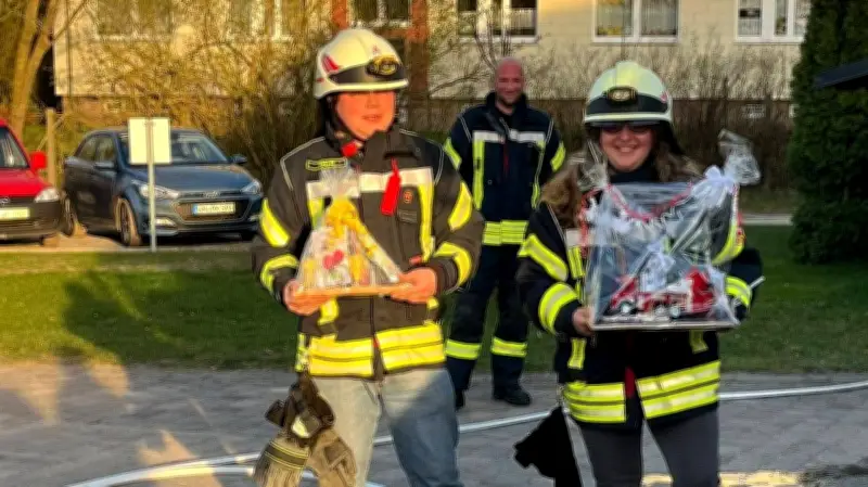 Feuerwehr-Romantik: Antrag im Löschfahrzeug in Damme