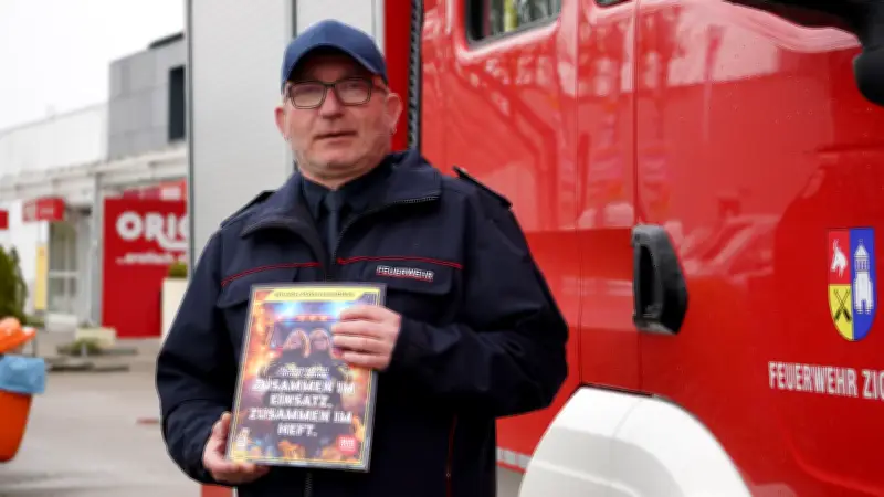 Feuerwehr-Stickeralbum vereint 15 Wehren: Sammelfieber in Nordwestmecklenburg