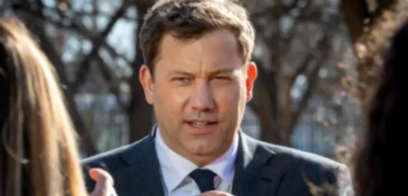 Finanzminister Klingbeil erhält mehr Schulden-Spielraum durch schwächeres Wirtschaftswachstum