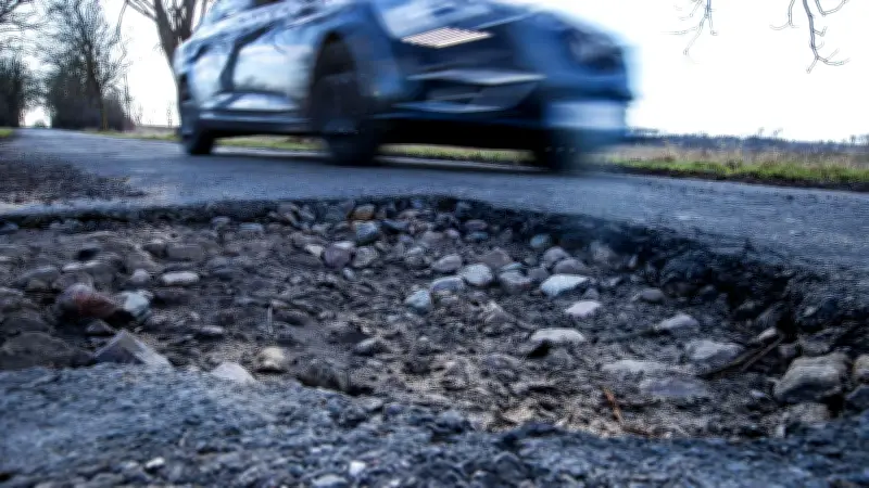 Fünf Millionen Euro für Straßen-Reparaturen nach Frost-Winter geplant