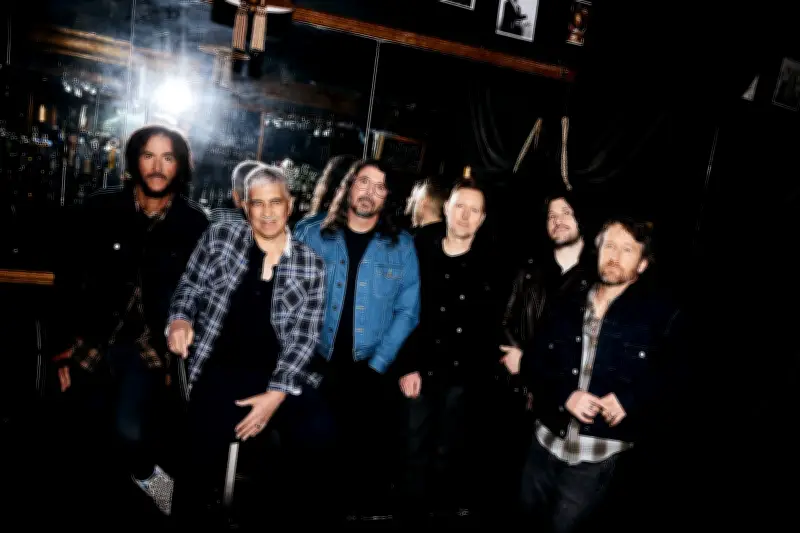 Foo Fighters: Neues Album reflektiert Angst und Frust mit rockiger Energie
