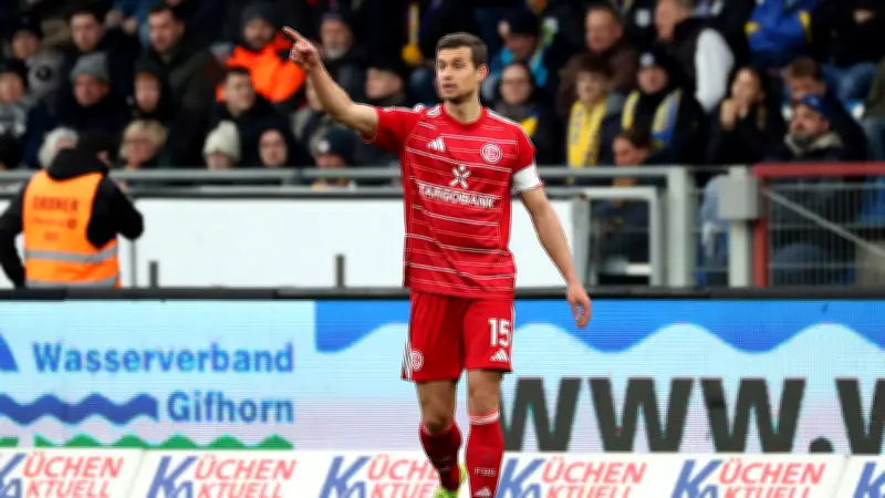 Fortuna Düsseldorf: Fan-Forderung nach Viererkette scheitert an Personalnot