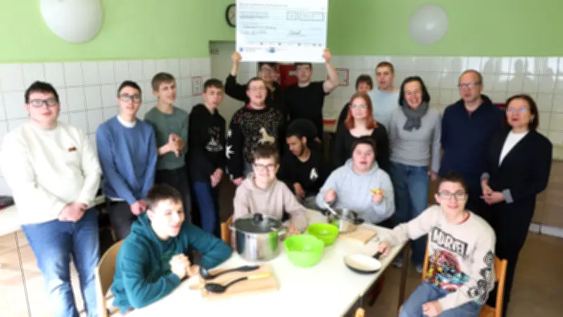 Förderschule Merseburg erneut für Berufsorientierung ausgezeichnet - Schülerfirma glänzt