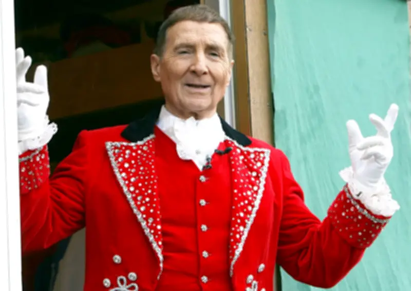 Freddy Quinns Villa in Hamburg-Poppenbüttel an Kaufleute verkauft - Abrissverbot als Bedingung