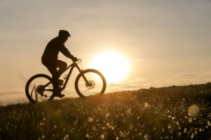 Frühlingswetter mit großen Temperaturunterschieden: Kühler Nordosten, warmer Südwesten