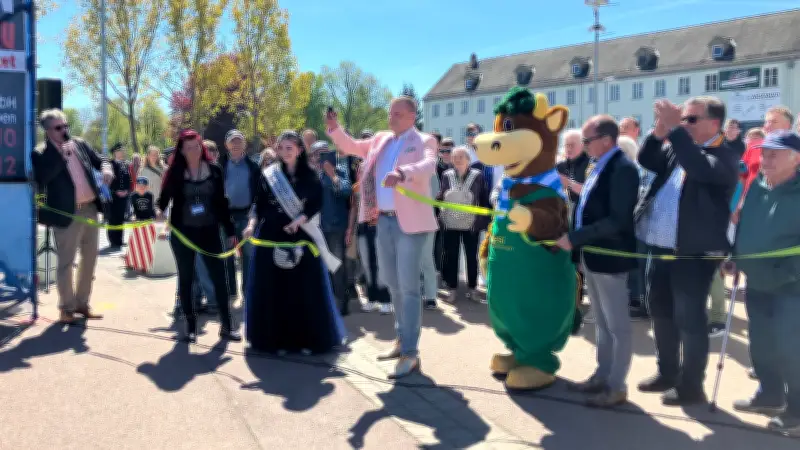 Frühlingswiese in Eisleben eröffnet: Sonniger Start mit vielen Besuchern
