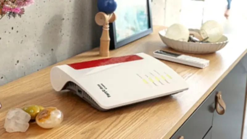 FritzBox-LEDs entschlüsselt: Was Blinken und Leuchten wirklich bedeuten