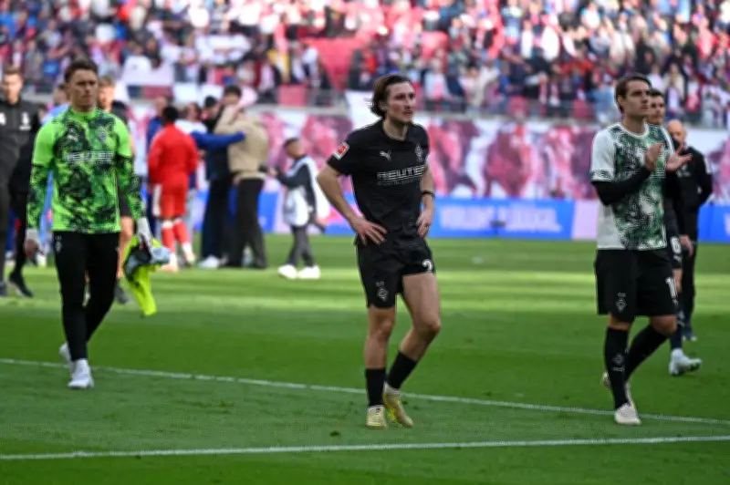 Fußball-Bundesliga: Gladbach-Fans protestieren gegen Reitz-Wechsel - Trainer verteidigt Meinungsfreiheit