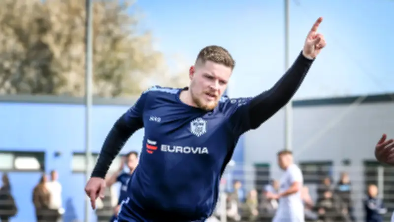 Fußball-Landesklasse Rostock: Pastow dominiert, Tessin rettet dramatischen Punkt