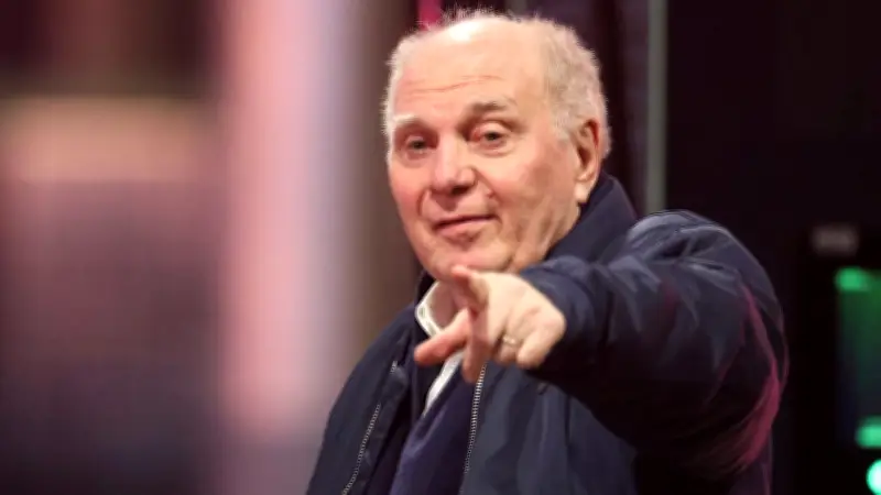 Geheimer Talente-Plan des FC Bayern: Hoeneß und Kompany im Gespräch