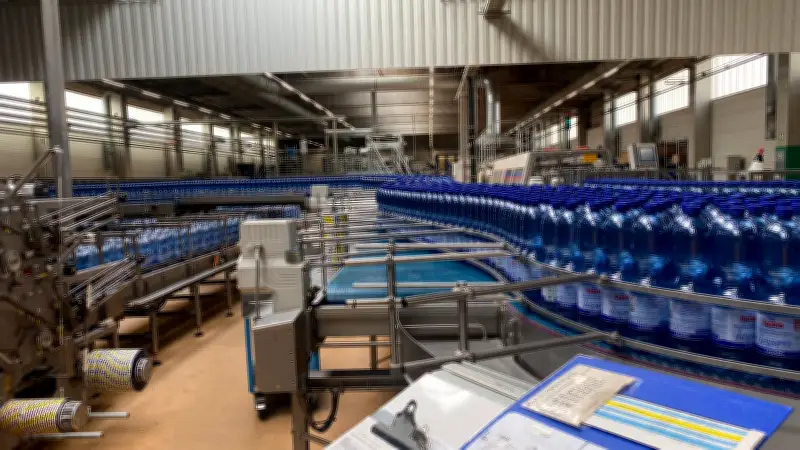 Gericht weist Arbeitgeber-Eilantrag zurück: Streik bei Getränkefirma MEG in Leißling hält an