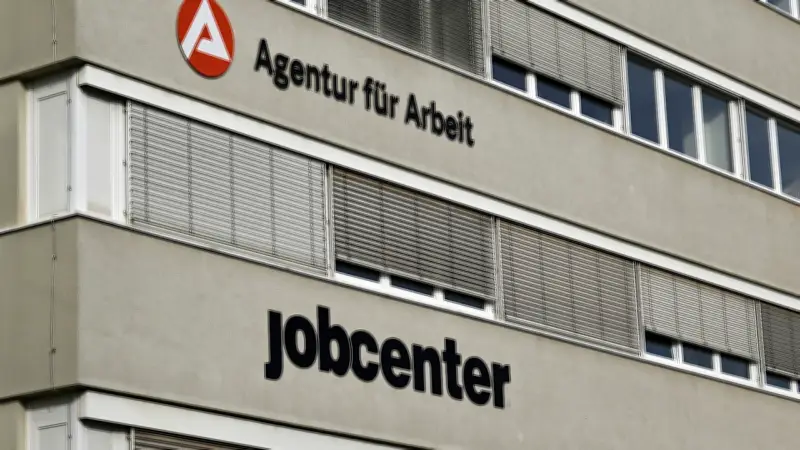 Gerichtsurteil: Bürgergeld trotz dreimonatigem Portugal-Aufenthalt weitergezahlt