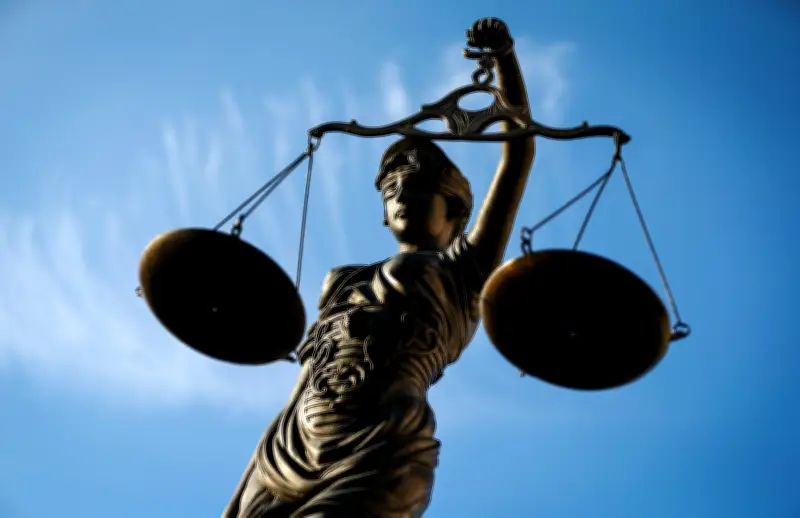 Gerichtsurteil: Feuerzeugdieb aus Wittenberg entgeht Haftstrafe