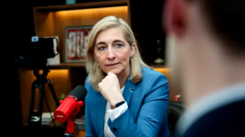 Gesundheitsministerin Warken: Kassenbeiträge könnten sogar sinken