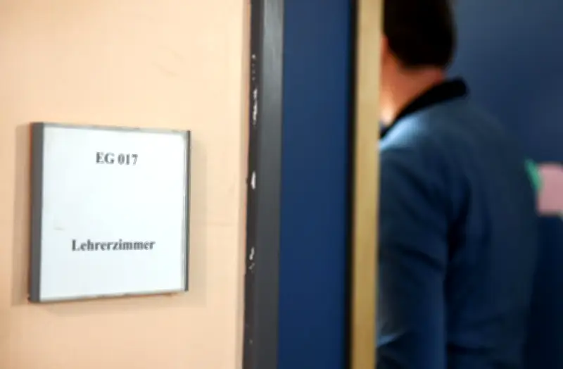Gewalt gegen Lehrkräfte steigt drastisch an: Grüne fordern umfassende Schutzkonzepte