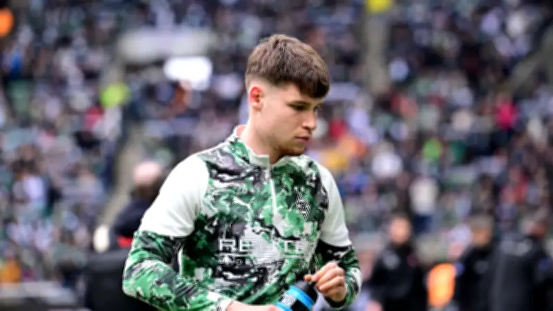 Gladbachs Millionen-Poker: Warum Talent Ullrich trotz Top-Leistung auf der Bank sitzt