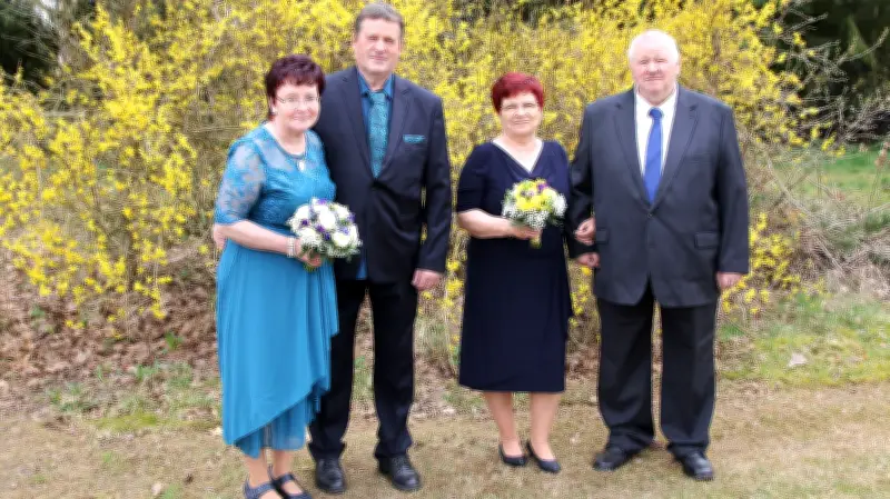 Goldhochzeit im Doppelpack: Zwillinge feiern 50. Hochzeitstag