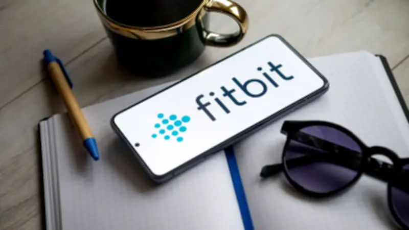 Google plant Fitbit-Comeback 2026: Neuer Tracker ohne Display im Anmarsch