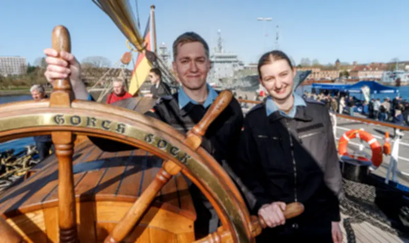Gorch Fock startet Atlantik-Überquerung: Junge Wehrdienstleistende segeln nach Amerika
