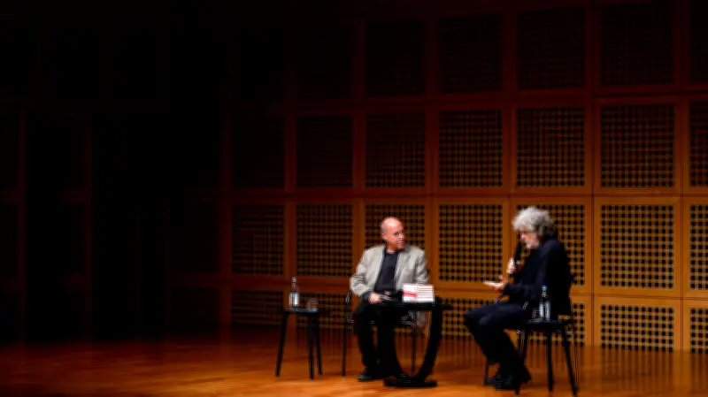 Gregor Gysi gibt intime Einblicke: Leseabend in Greifswald mit Privatem und Politik
