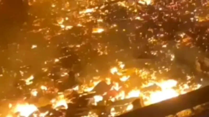 Großbrand in Malaysia: 69.000 Menschen verlieren ihr Zuhause in Küstendorf