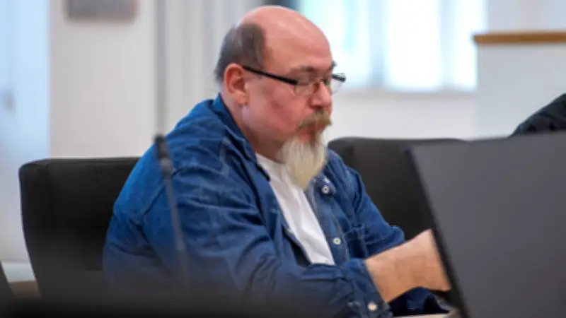 Gutachten enthüllt: Systematisches Vorgehen bei schwerem Missbrauchsfall in Ilmenau