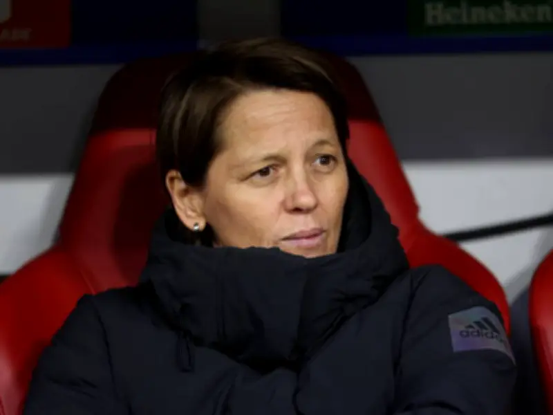 Haar-Zoff in Champions League: FC Bayern-Chefin bekräftigt Kritik an Schiedsrichterin