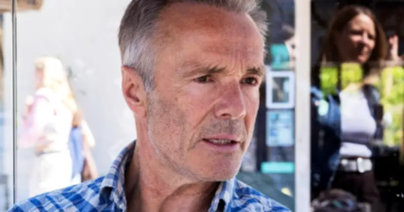 Hannes Jaenicke: Nichts kann den gestrandeten Wal Timmy mehr retten