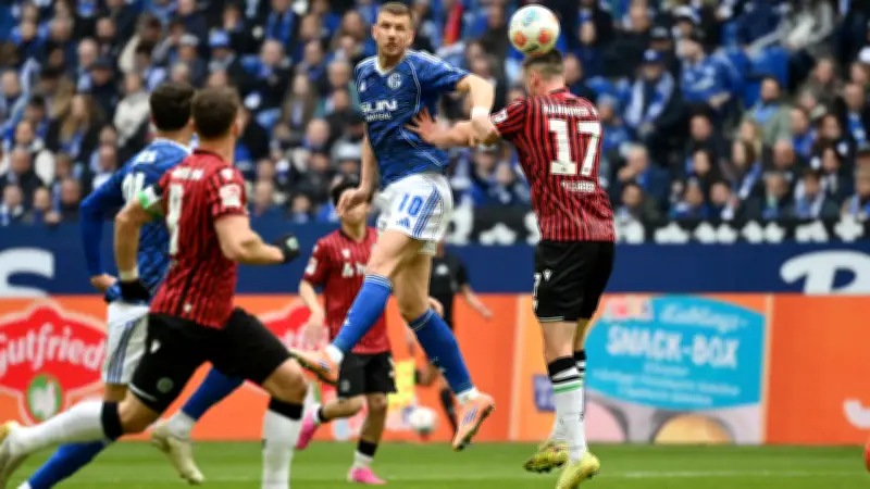 Hannover 96 erleidet Rückschlag im Aufstiegsrennen - Trainer äußert sich zu Dzeko