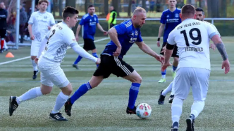 Hattrick in sechs Minuten: Gurni schießt Strasburg zum Heimsieg gegen Löcknitz