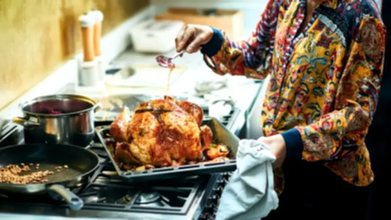 Haushalt & Hygiene: Effektive Methoden gegen hartnäckige Essensgerüche in der Wohnung