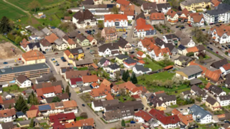 Hauskauf im Umland: 45 Minuten sparen zehntausende Euro