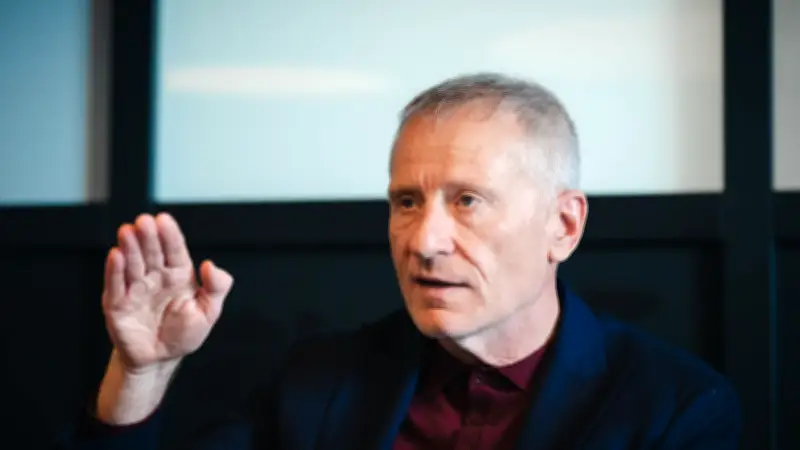 Hertha-Boss Görlich kündigt harte Konsequenzen an: Stadionverbote nach Fan-Ausschreitungen