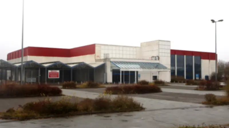 Höffner-Markt in Schwerin: Stadt gibt grünes Licht, doch Eröffnung lässt auf sich warten