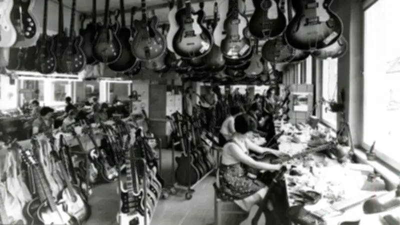 Höfner nach Insolvenz verkauft: Traditionsmarke mit Beatles-Bass bleibt in deutscher Hand