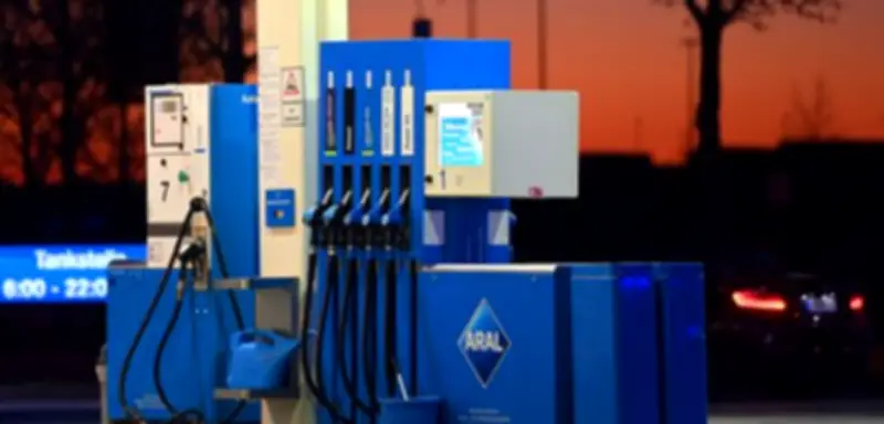 Hohe Spritpreise: Praktische Tipps für Autofahrer, um Geld zu sparen