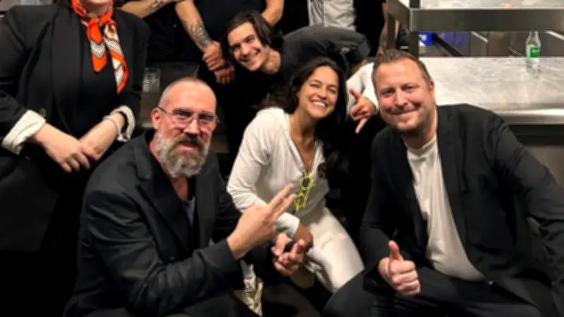 Hollywood in München: Michelle Rodriguez feiert Edel-Schnaps-Party während Filmdreh