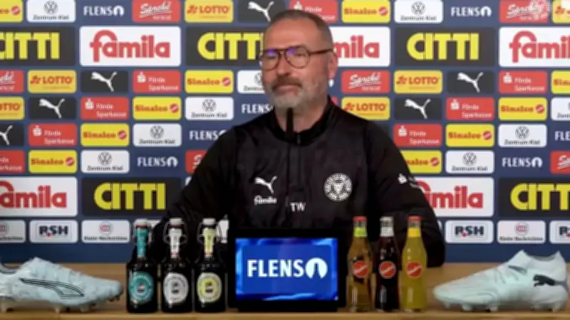 Holstein Kiel: Trainer Tim Walter zeigt sich bei PK vor Düsseldorf-Spiel genervt