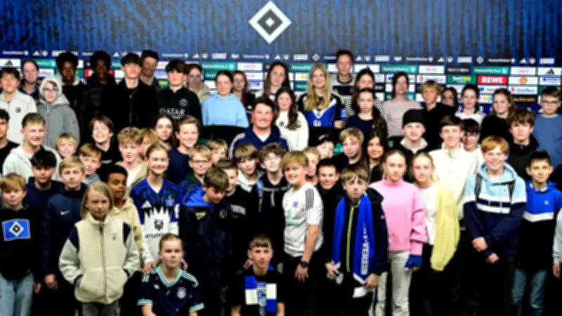 HSV-Trainer überrascht: Kinder entlocken ihm Star-Prognose