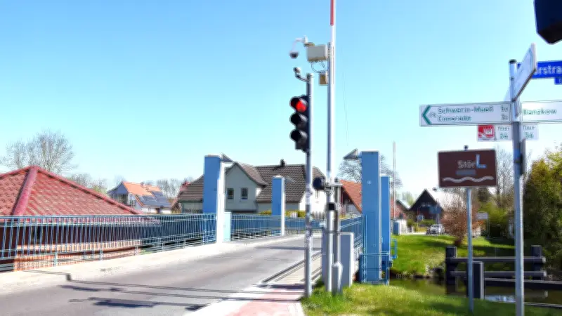 Hubbrücke über Stör in Plate erneut gesperrt: Umleitung ab 28. April