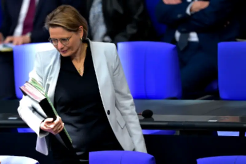 Hubig will Strafrecht gegen digitale Gewalt verschärfen – „Massenphänomen“