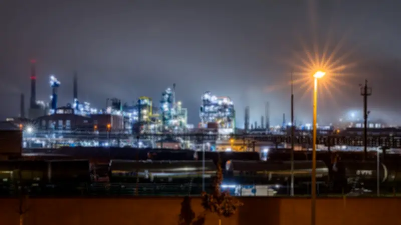 Ifo-Index stürzt ab: Deutsche Wirtschaft in Corona-Nähe